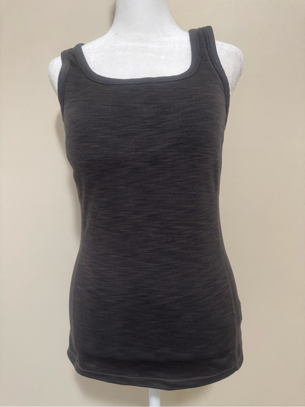 prAna Women’s Ribbed Performance Tank Top Built In Bra Racerback - Picture 3 of 8